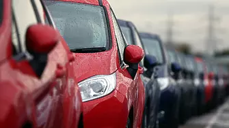 Форд изтегля хиляди автомобили заради опасност от възпламеняване