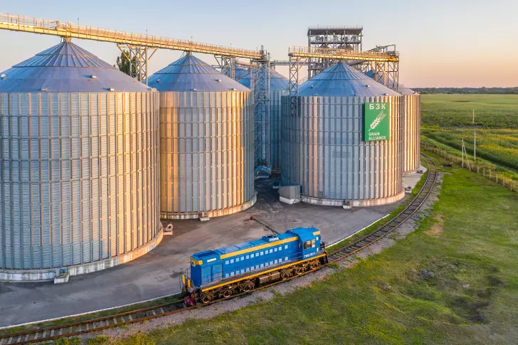 ЕС се опитва да отключи износа на зърно от Украйна 
