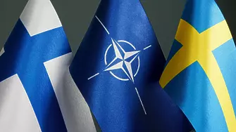 Швеция и Финландия подадоха заявките си за присъединяване към НАТО