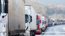 Стотици камиони блокираха границата между Естония и Руската федерация