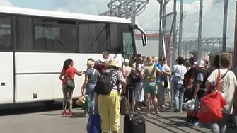 Местят украинските бежанци от лагера в Елхово  