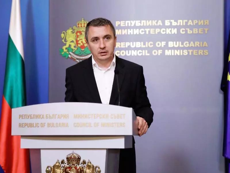 Mинистърът на енергетиката Александър Николов подава оставка в понеделник