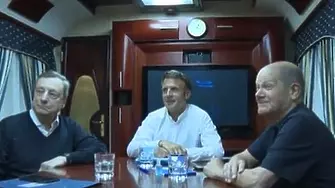 Еманюел Макрон, Олаф Шолц и Марио Драги пристигнаха в Киев