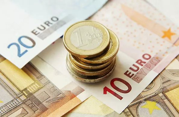 Руски банки отказват да откриват депозити в евро и долари