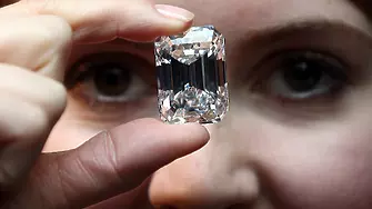 Западът и Украйна поискаха руските диаманти да бъдат признати за кървави