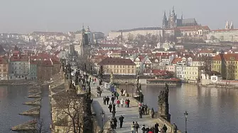 Чехия удължи забраната за визи на граждани от Русия и Беларус