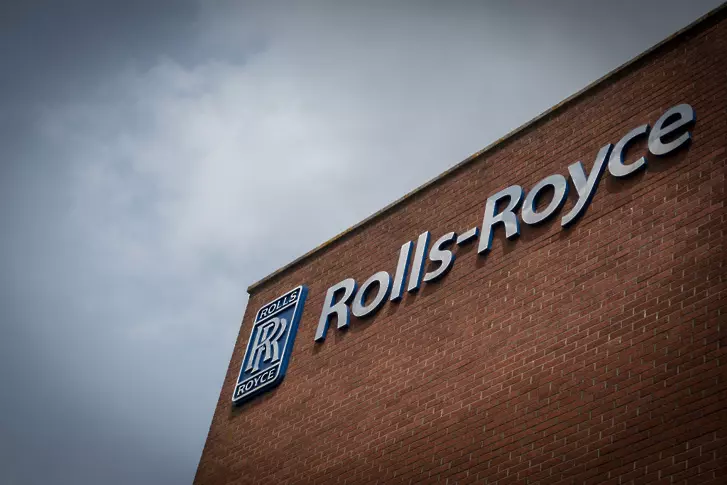 Rolls-Royce дава по 2000 лири допълнително на служителите си заради инфлацията
