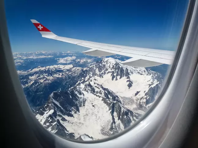 Полетите над Швейцария са възобновени