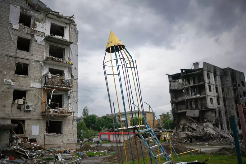 18 души загинаха при руска ракетна атака в Донецка област