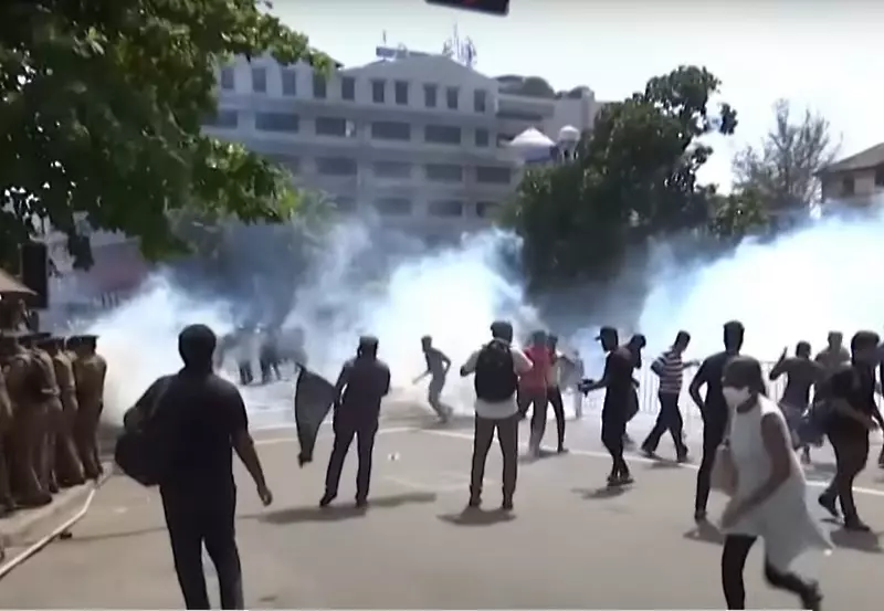 Протестиращи в Шри Ланка щурмуваха резиденцията на президента