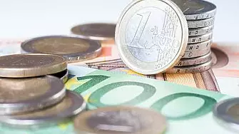 Eврото се задържа над прага от 1,02 долара