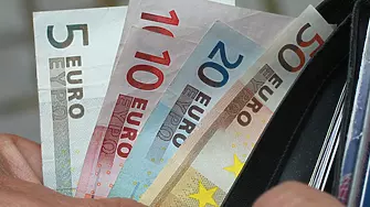 Еврото прескочи прага от 1,02 долара