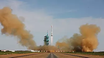 Китай успешно изстреля космически кораб за многократна употреба 