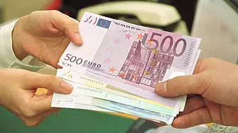 Еврото се разменя за 1,0197 долара