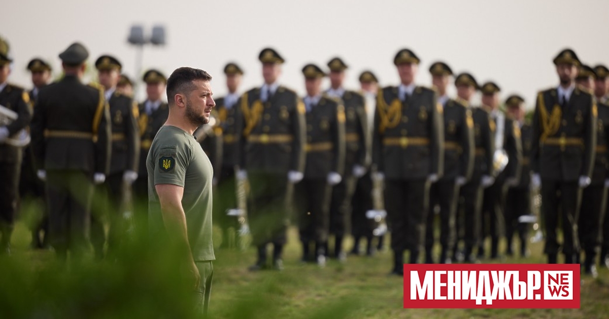 Тези дни, ако сте в чужбина, бъдете там със знамето