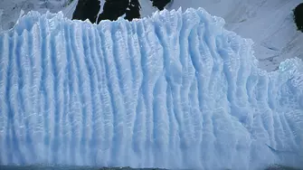 Лед с въздух на 5 милиона години откриха в Антарктида