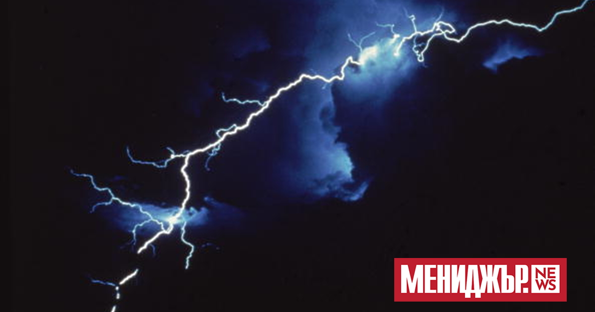 Мощен буреносен фронт е преминал над България през изминалите часове.