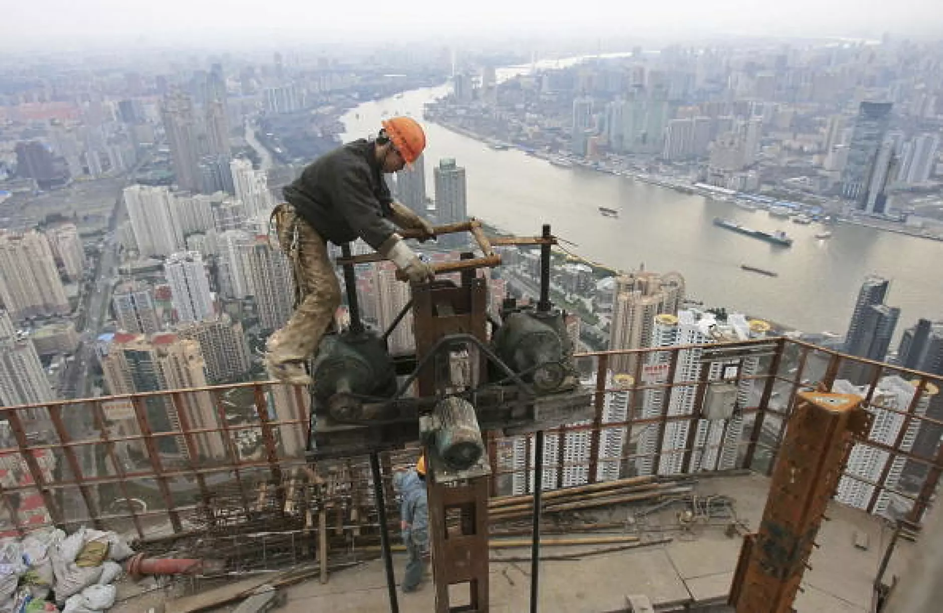 Строителни предприемачи загубиха милиарди долари заради Китай