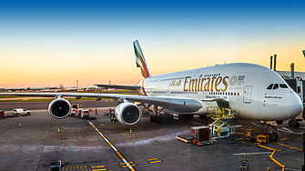 Авиокомпанията от Дубай Емирейтс Emirates ще спре полетите си до