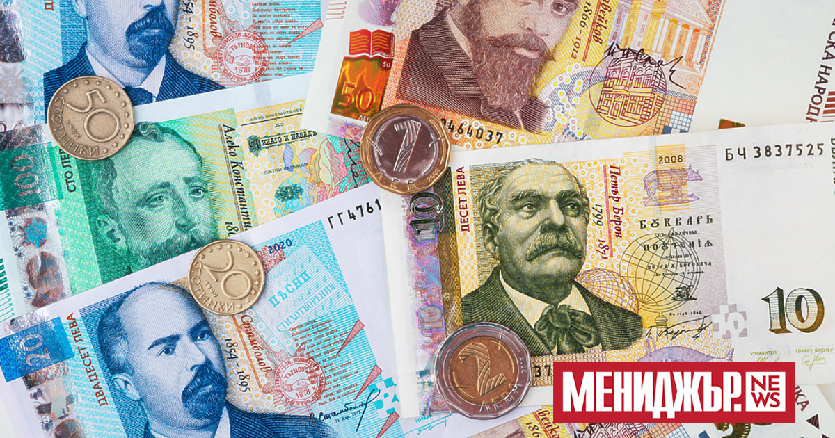 В края на юли 2022 г. спестяванията на фирмите и домакинствата