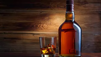 Русия минава на домашен алкохол, уиски и водка изчезват от рафтовете