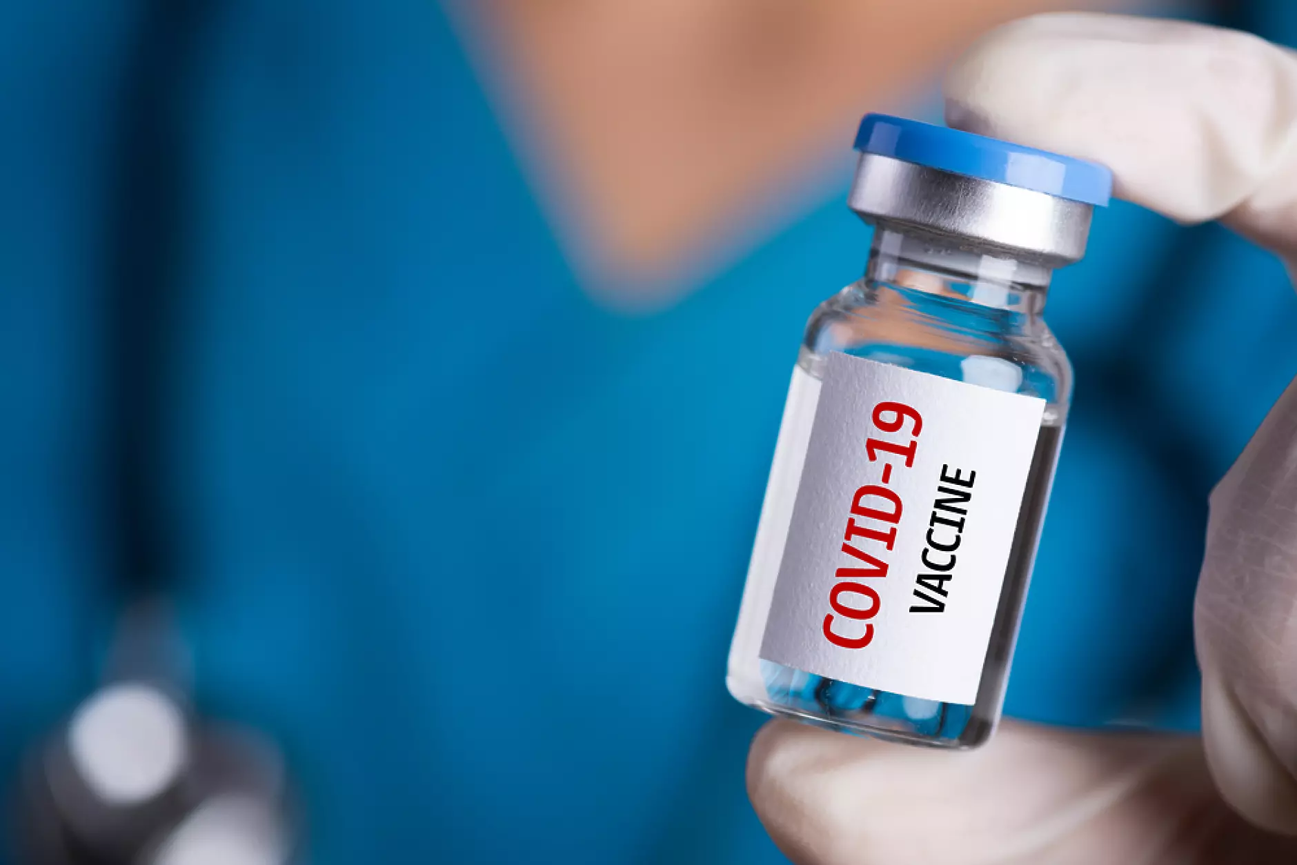 Великобритания одобри комбинирана ваксина срещу два варианта на Covid-19