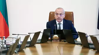 Служебният премиер Гълъб Донев събира днес областните управители и министри