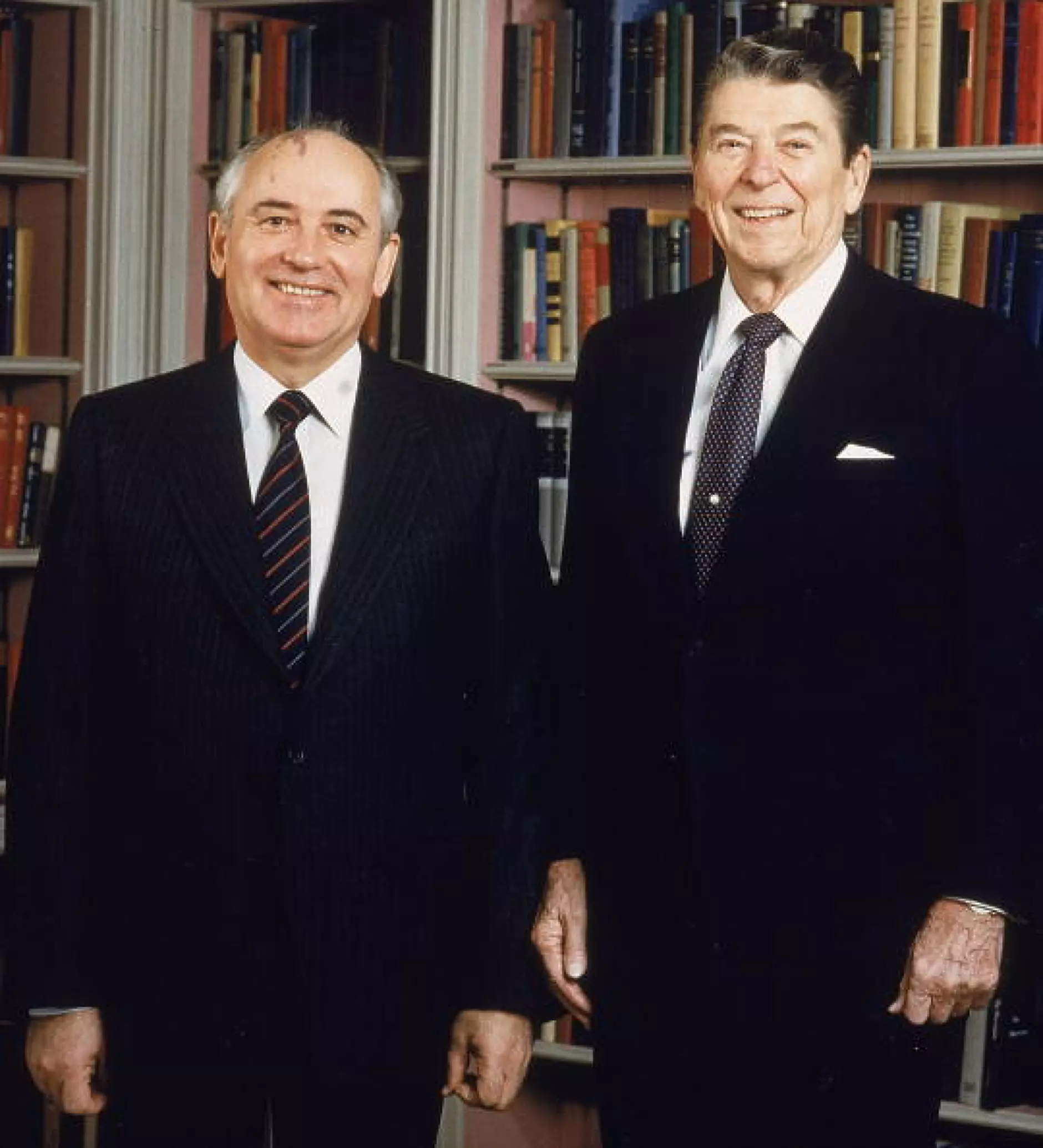 Световни лидери за Горбачов: Той видя различно бъдеще, смело рискува и промени хода на историята