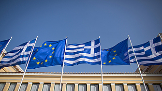 В Гърция властите обявиха че ще изплащат бонуси на онези