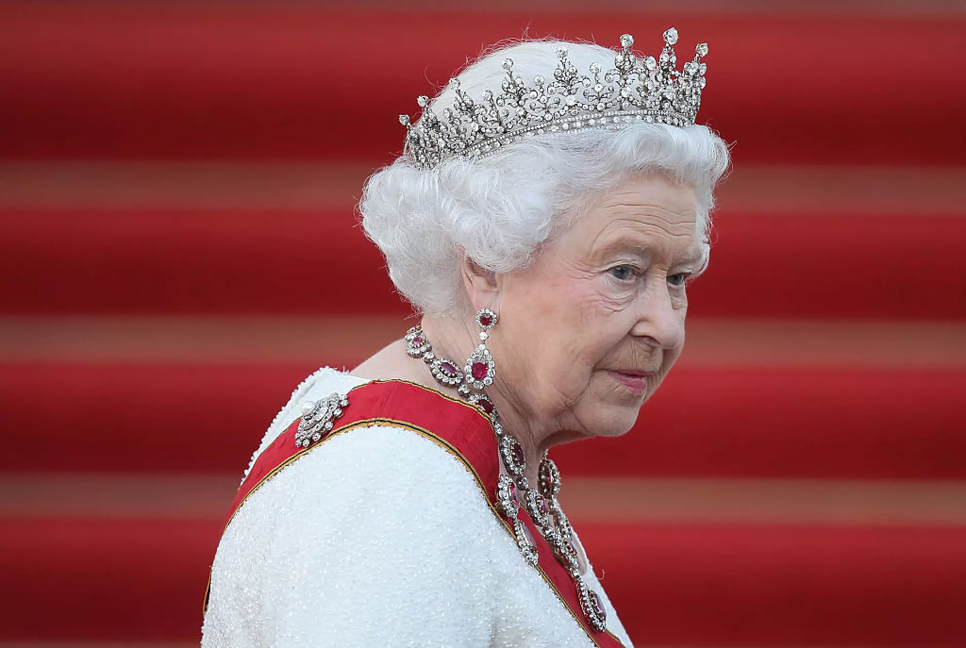 Елизабет Втора - най-дълго управлявалият монарх на Обединеното кралство, си отиде от този свят на 96 години
