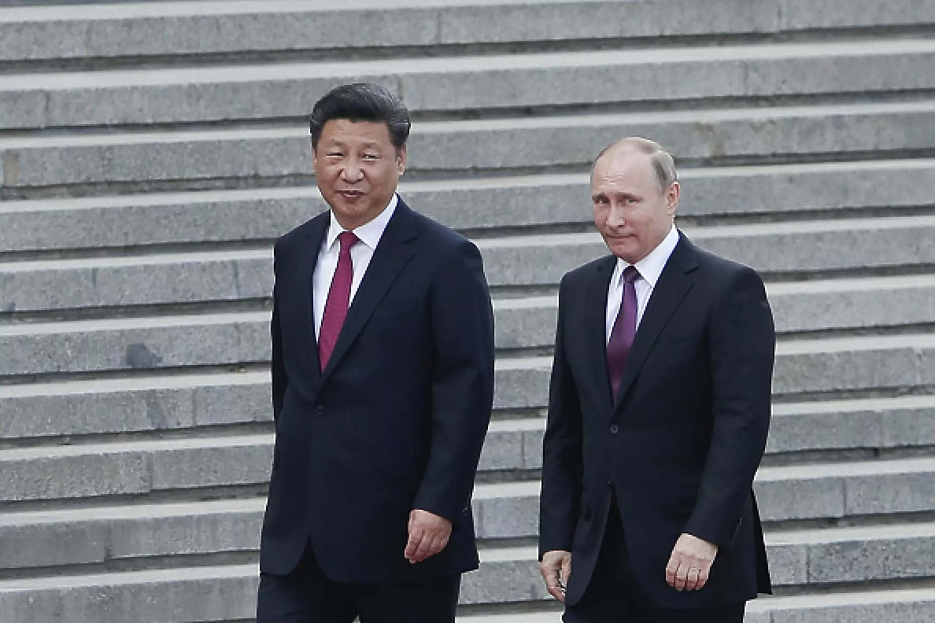 Си Дзинпин и Путин се срещат в Узбекистан 