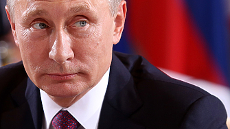 Руският президент Владимир Путин се сбогува с бившия президент на