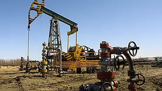 Приходите от петрол на Русия паднаха през август до най-ниското ниво от март