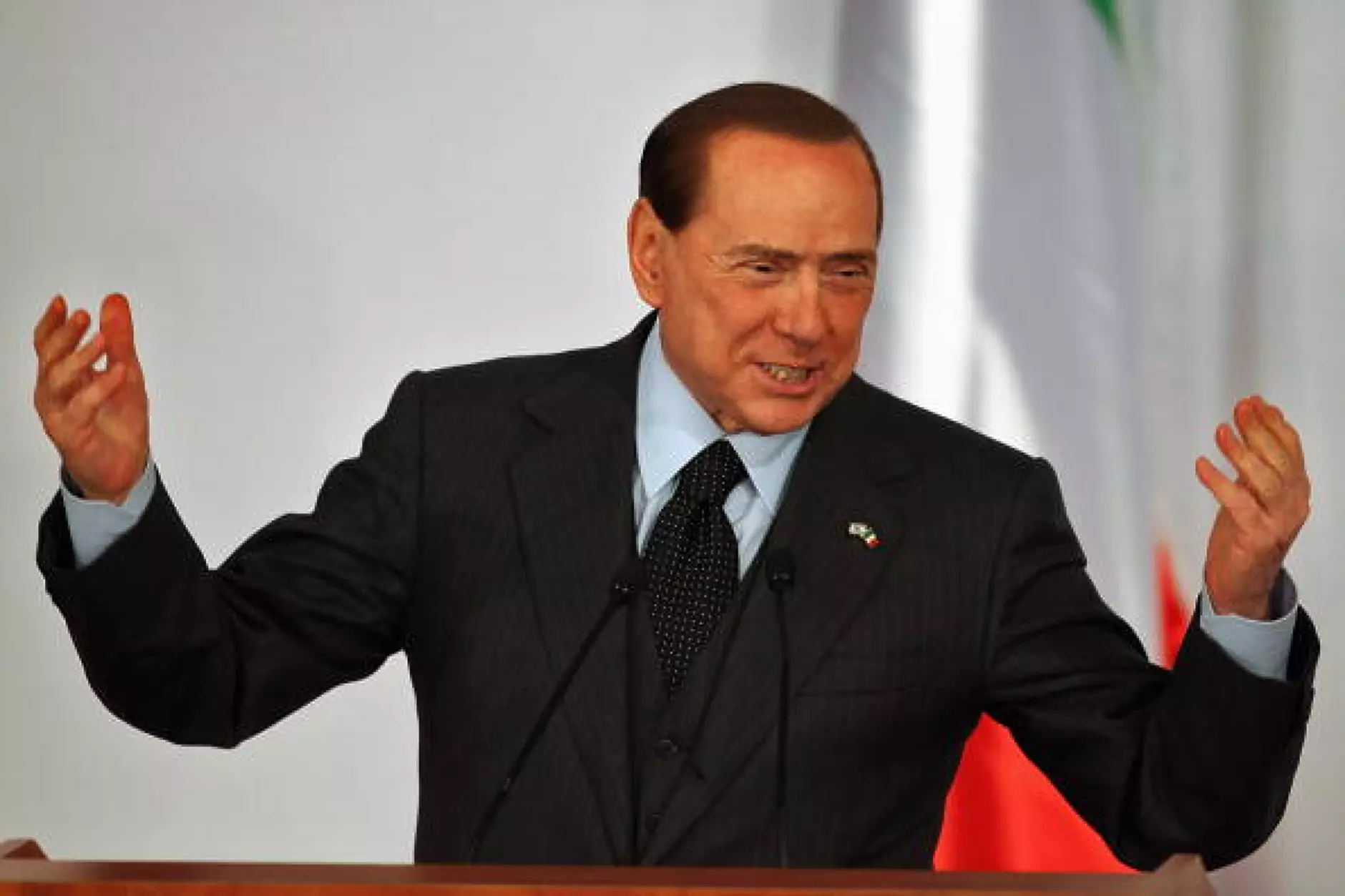 Берлускони разказа анекдот в TikTok за себе си, Байдън, Путин и папата