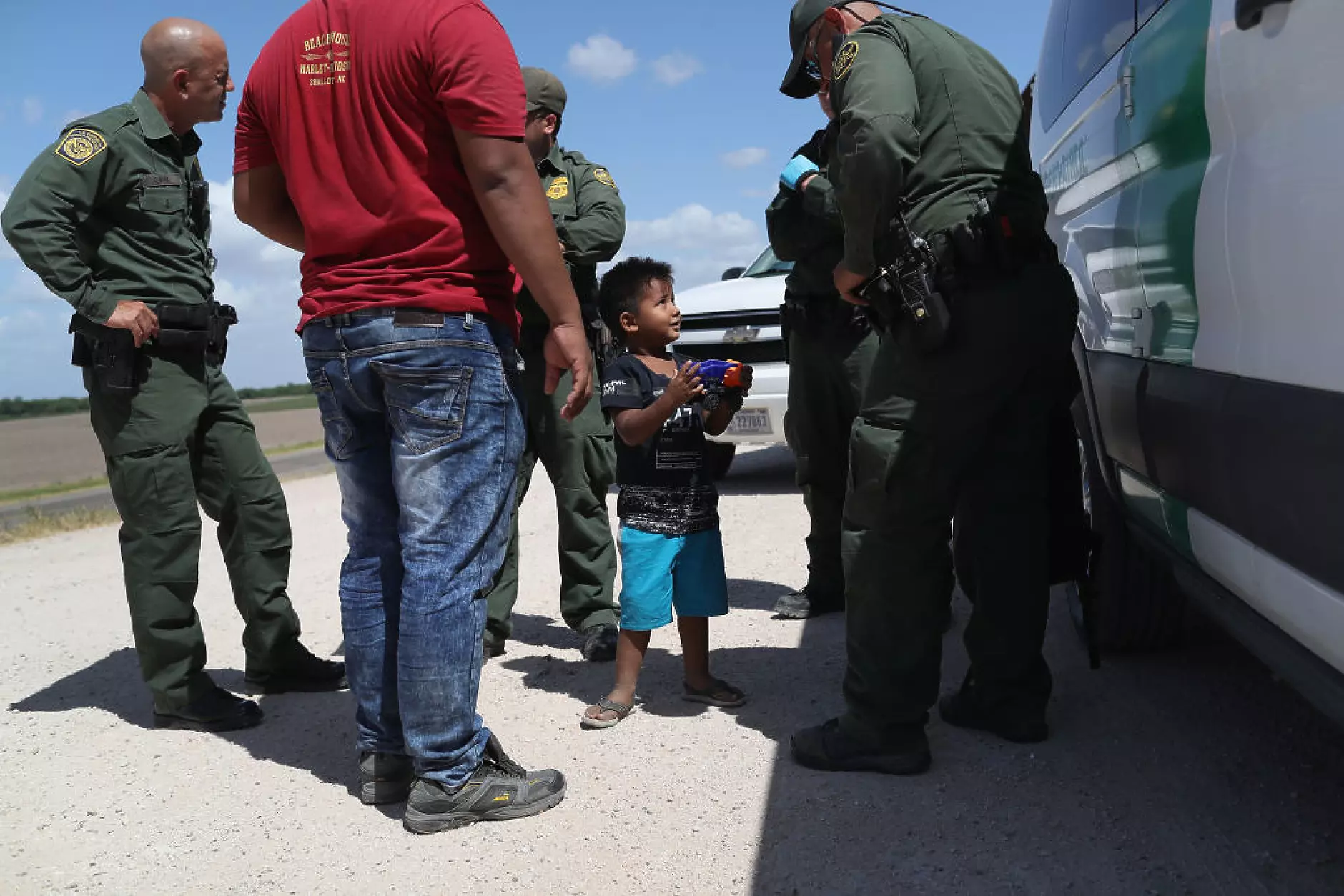 Деца мигранти изчезват в Тексас