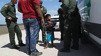 Деца мигранти изчезват в Тексас