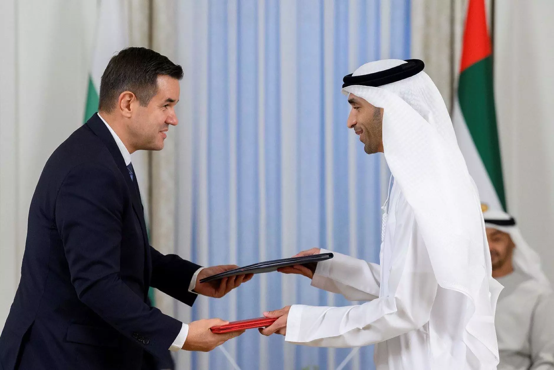 Споразумения с ОАЕ ще насърчат инвестициите, земеделието и туризма 