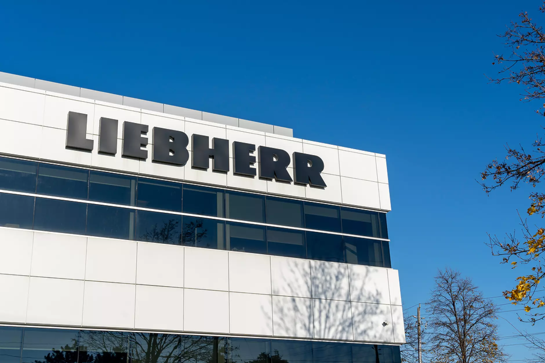 LIEBHERR с над 130 млн. евро инвестиции в трите си завода у нас досега