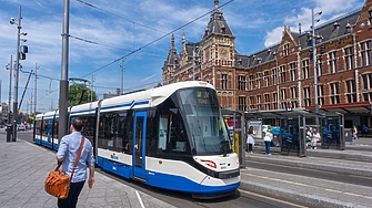 Стачки на служителите в нидерландския жп транспорт ще блокира днес