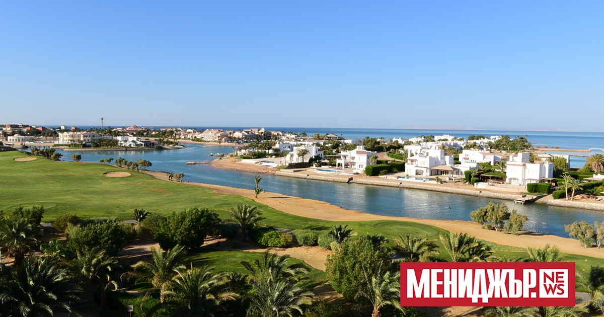 Наричат Ел Гуна Венеция на Червено море. Докато седях под