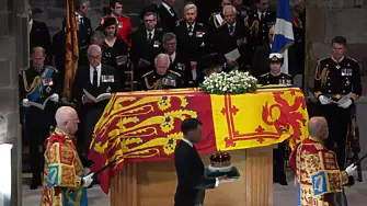 Джо Байдън пристигна в Лондон за погребението на кралицата 