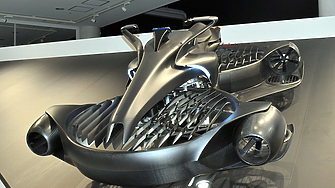 Представянето на летящия мотоциклет XTURISMO се превърна в едно от