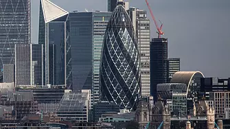 „Неинвестируемо“: Британските пазари изгубиха 300 млрд. паунда в първия месец от управлението на Лиз Тръс