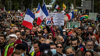 Френските синдикати призоваха към общонационални протести днес в знак на