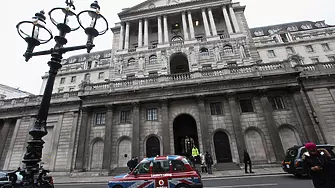 Английската централна банка  „няма да се поколебае“ да увеличи лихвите, ако е необходимо