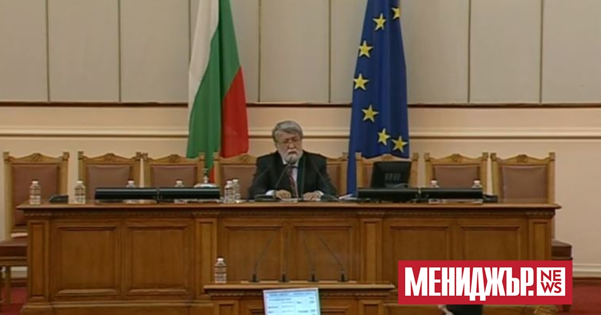 След почти 8 часа заседание депутатите така и не успяха