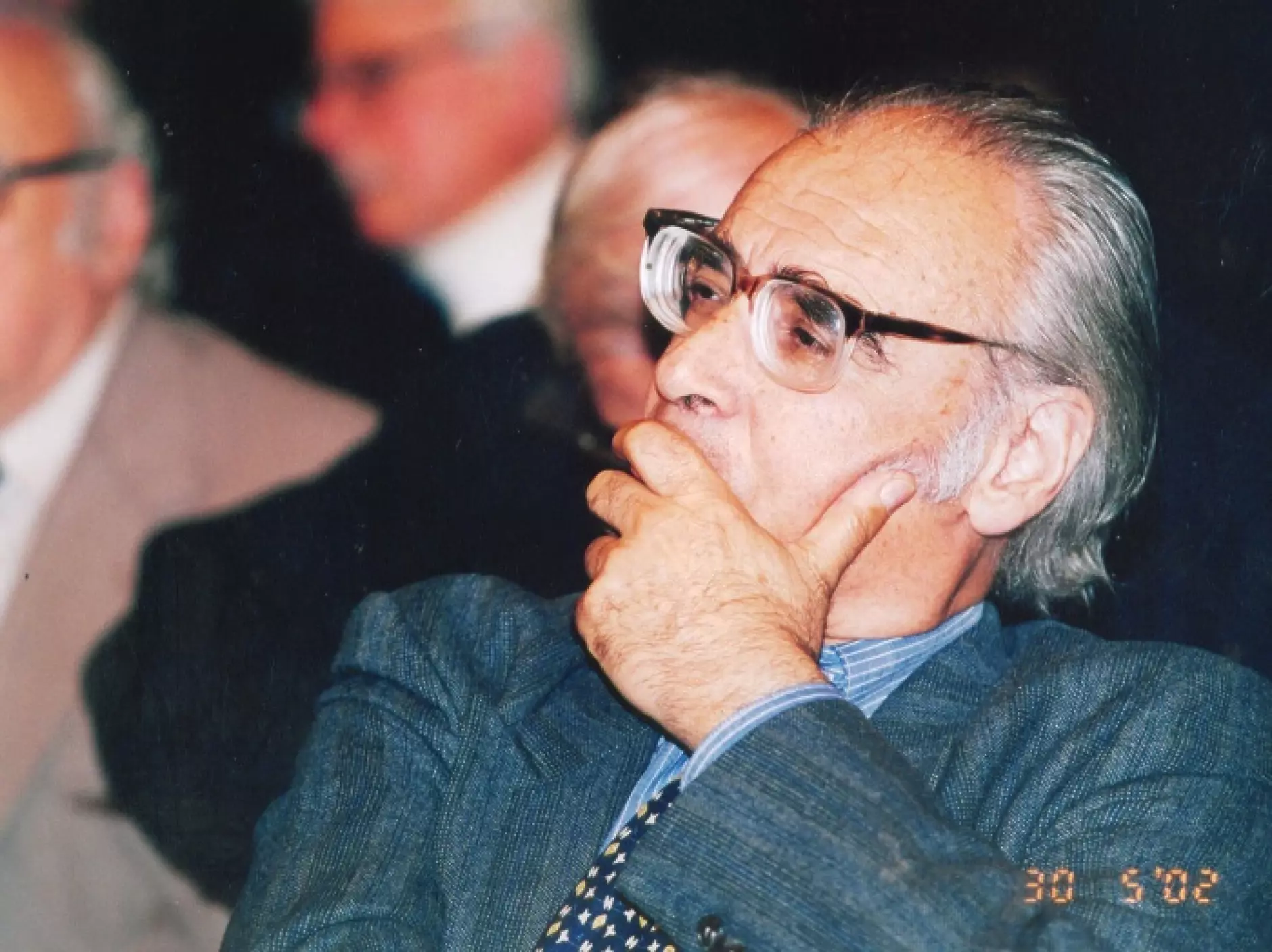 Почина големият български писател Антон Дончев