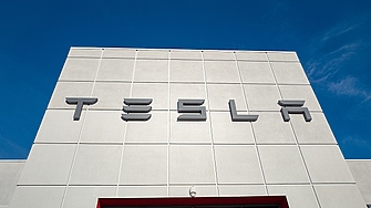 Американският производител на електромобили Tesla оглави по продажби германския пазар