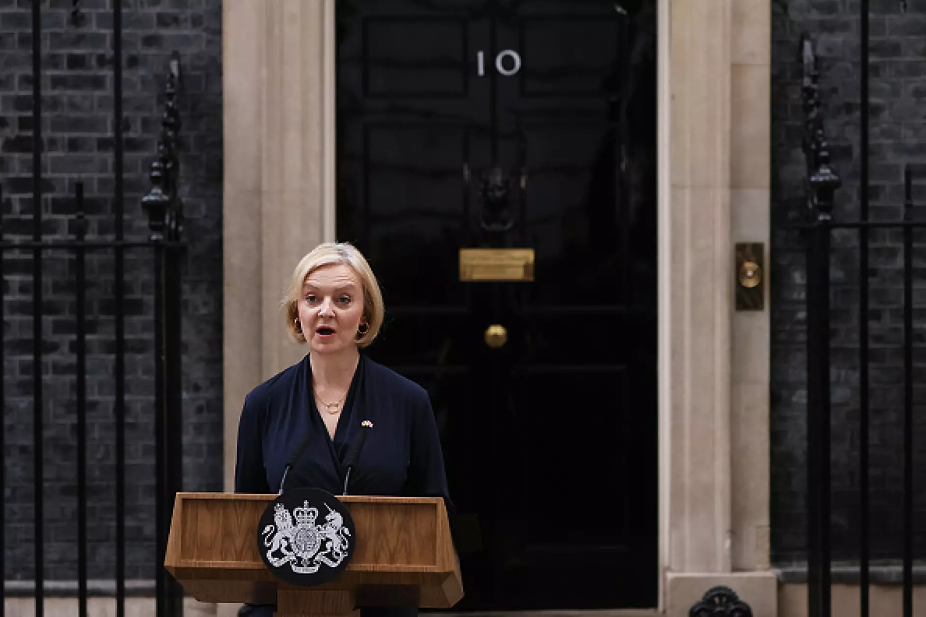 Най-бързата смяна на властта: Лиз Тръс подаде оставка като министър-председател на Великобритания