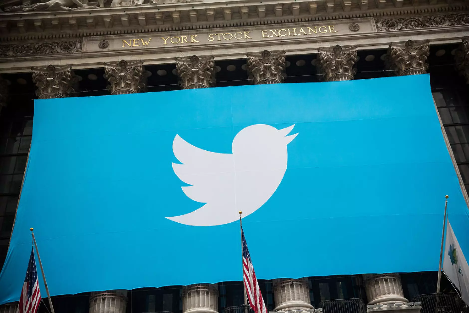 Twitter преразглежда политиките си за постоянна забрана за достъп на потребители